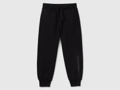 Warm sweatpants with print