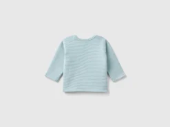 Warm t-shirt with pocket