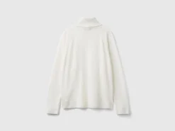 White turtleneck sweater in cashmere and wool blend