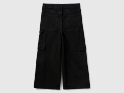 Wide fit cargo jeans