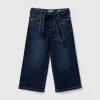 Wide fit jeans in denim