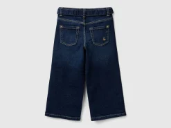 Wide fit jeans in denim
