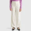 Wide velvet trousers