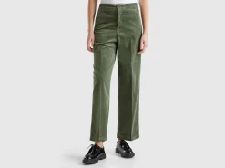 Wide velvet trousers