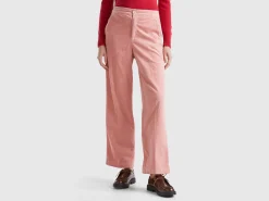 Wide velvet trousers