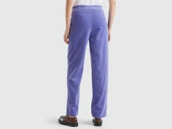 Wide velvet trousers