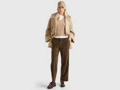 Wide velvet trousers