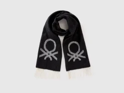 Wool and viscose blend scarf