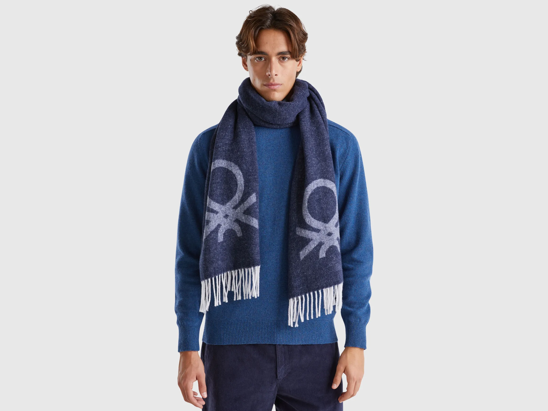 Wool and viscose blend scarf