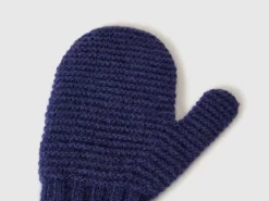 Wool blend mittens